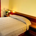 Emei Отель