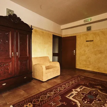 Emei 3* Maribor