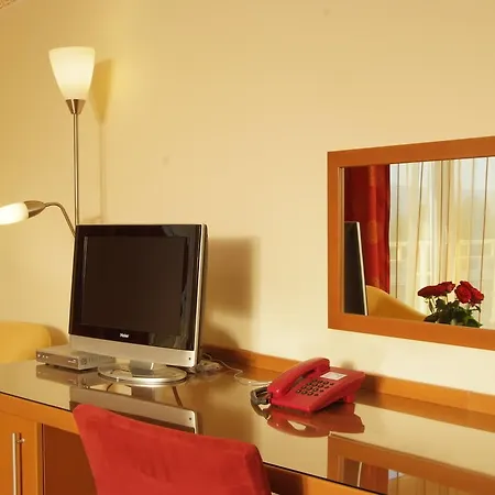 Emei Hotel