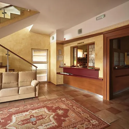 Emei Hotel Maribor
