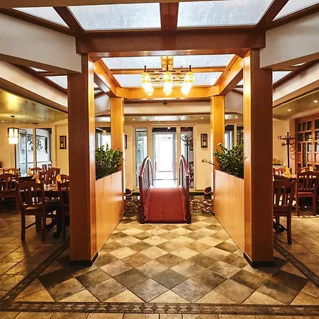 Emei Hotel Maribor