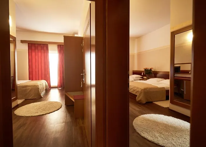 エメイ 3* マリボル