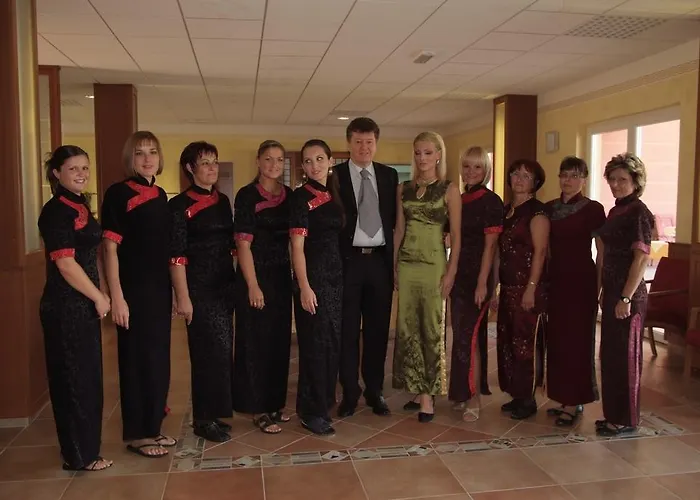 エメイ 3* マリボル